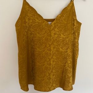 Socialite Gold Floral Sleeveless Blouse Medium